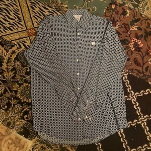 Cinch button up